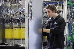 Alles in eigen huis, dus ook frequentieregelaars featured image