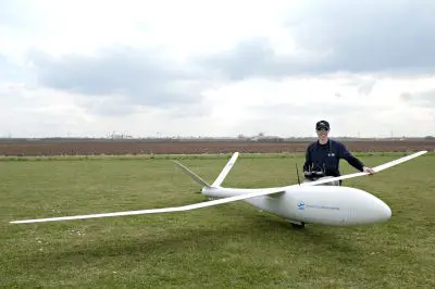 Onderzoekers bouwen eigen vliegtuig featured image