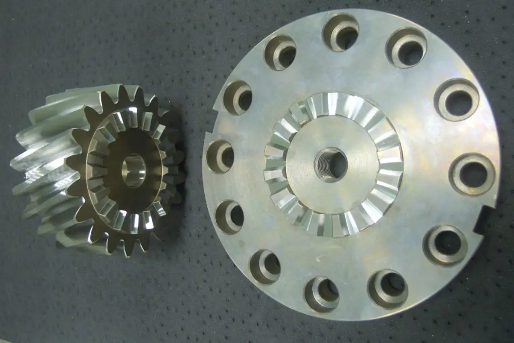 Apex Dynamics introduceert curvic plate rondsel featured image