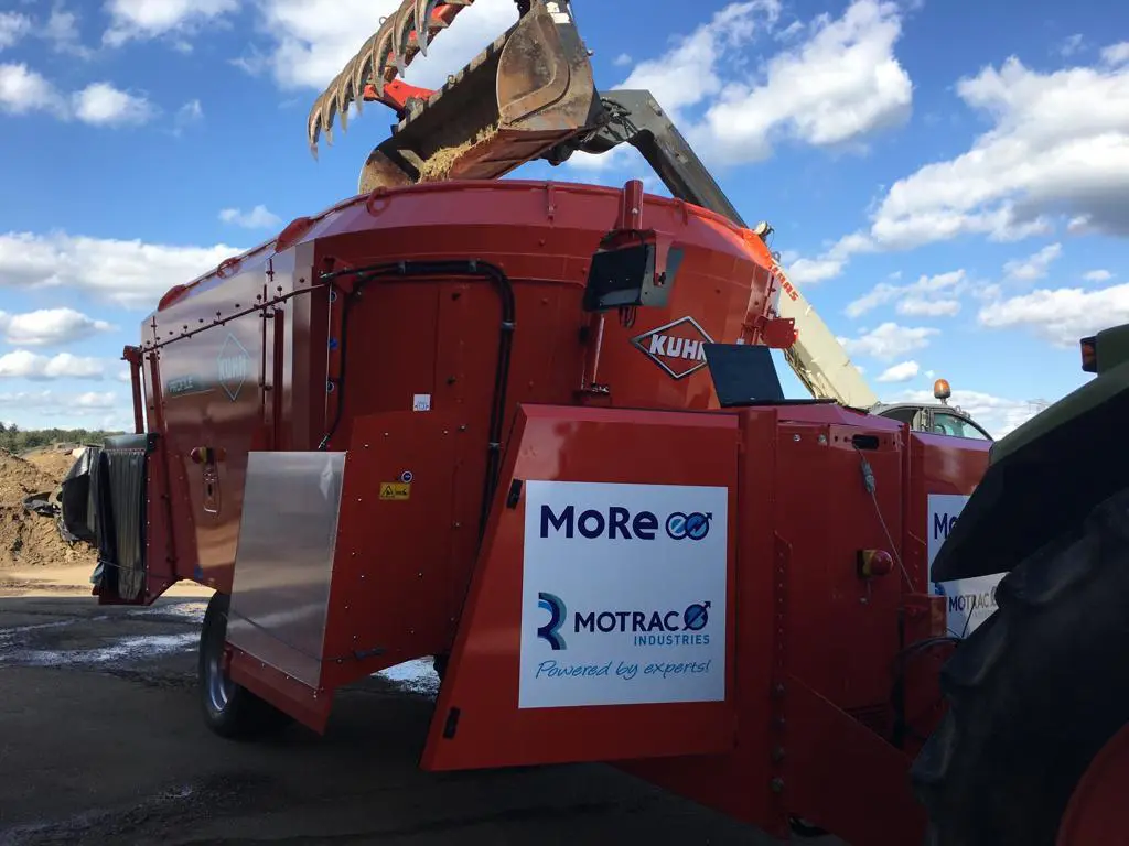 Motrac Kuhn voerwagen