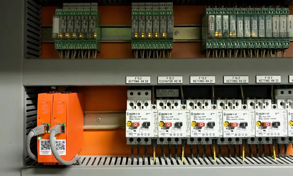 ABB en Samotics werken samen om predictive maintenance service uit te breiden featured image