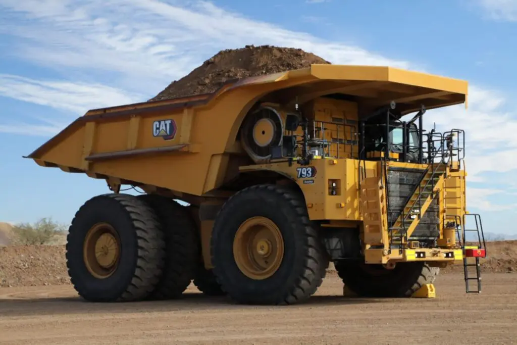 Caterpillar test eerste all-electric mijnbouwtruck op duurzame testlocatie (+video) featured image