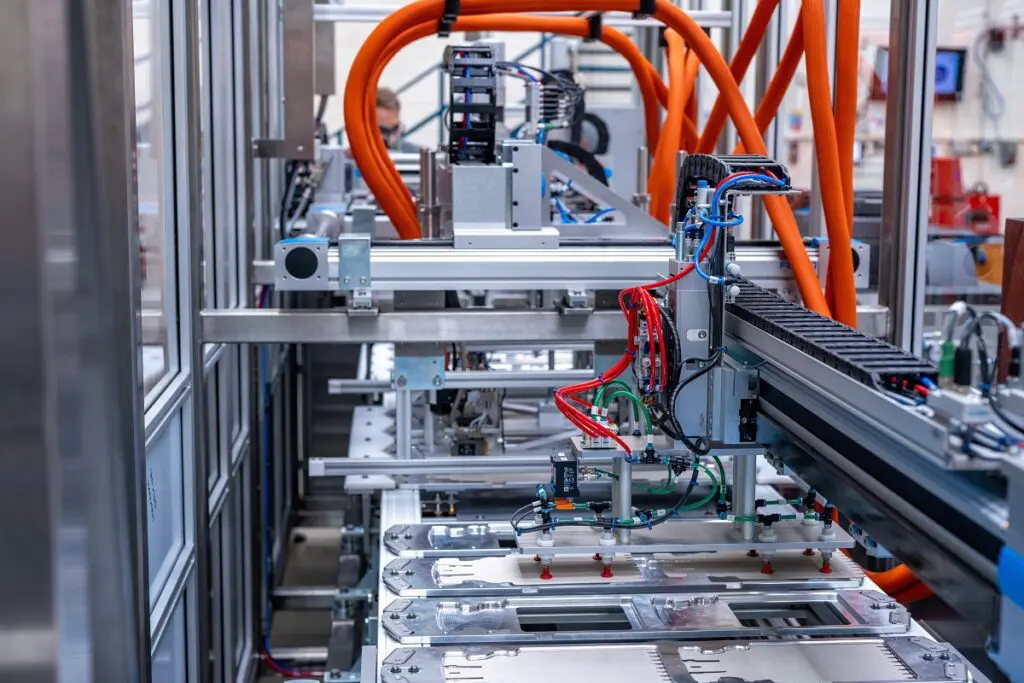 Festo versnelt productie van recyclebare kartonnen drankfles featured image