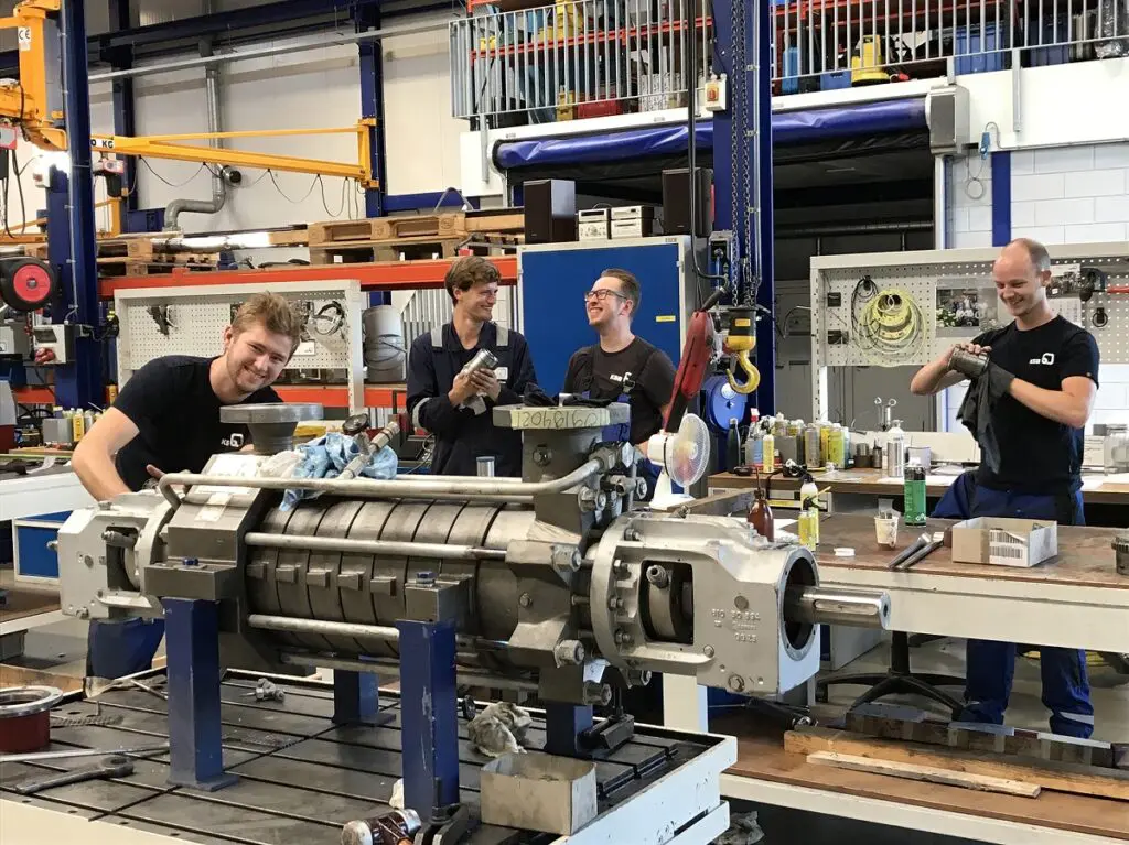 Jonge technici hebben het naar hun zin bij KSB featured image