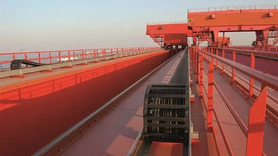 igus energiesysteem havenkraan