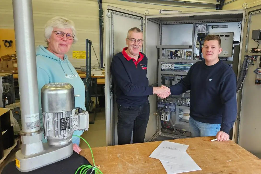 Overname Aandrijf- en Besturingstechniek Hartholt door Visser Nederland, met Henk Hartholt en Christiaan Post